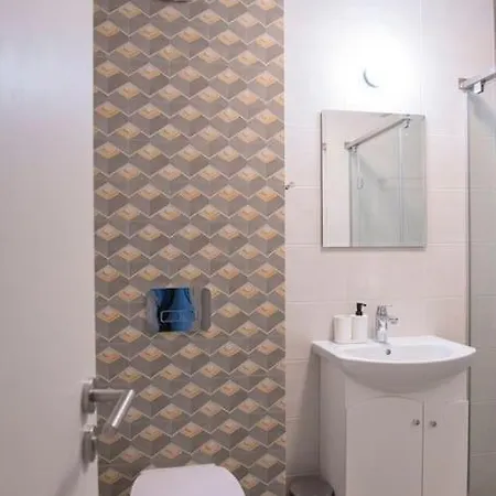 Oslo: A Modern Furnished With Parking Apartamento Sófia