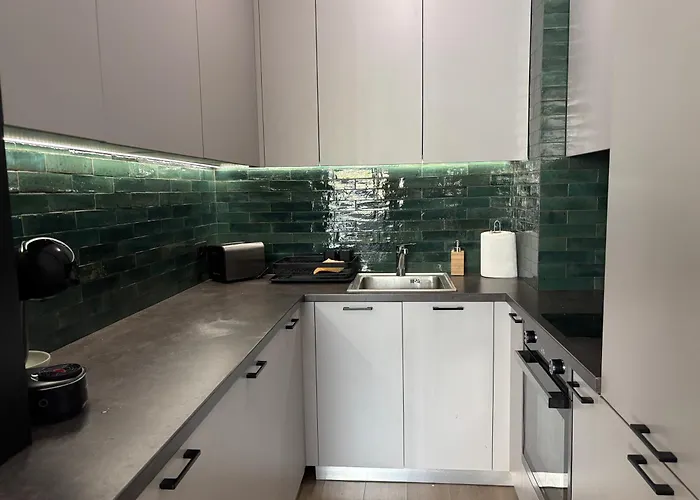 Oslo: A Modern Furnished With Parking *