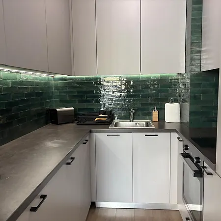 Oslo: A Modern Furnished With Parking *